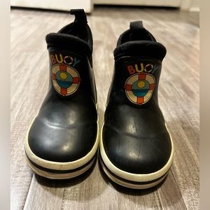 Buoy boots